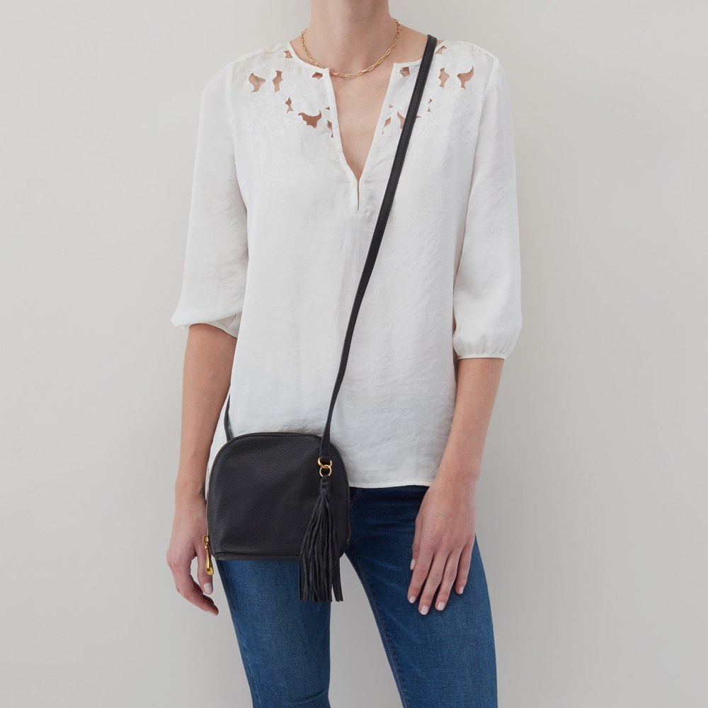 Hobo | Nash Crossbody in Pebbled Leather - Black