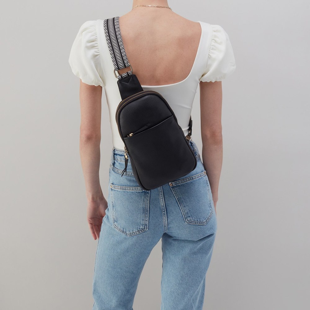 Hobo | Cass Sling in Pebbled Leather - Black