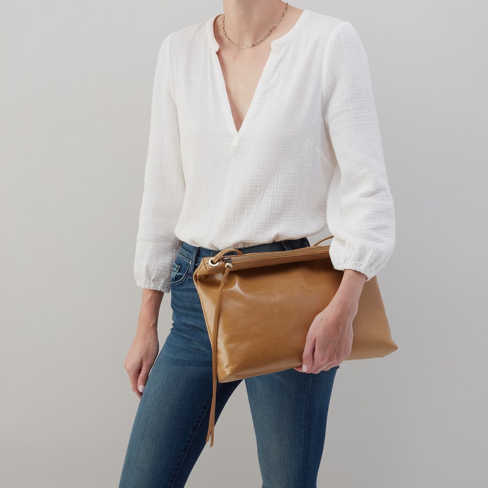 Hobo | Ziggy Crossbody in Polished Leather - Cedar