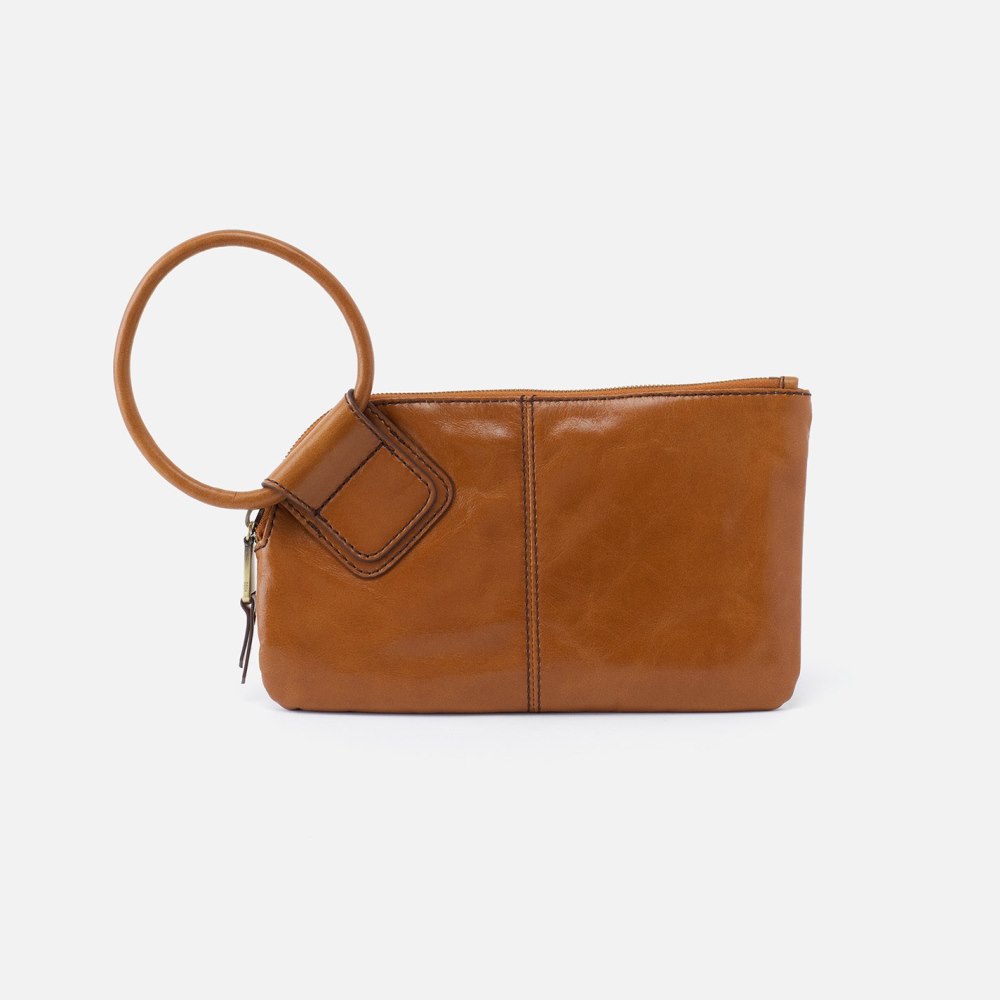 Hobo | Sable Wristlet in Polished Leather - Truffle - Click Image to Close