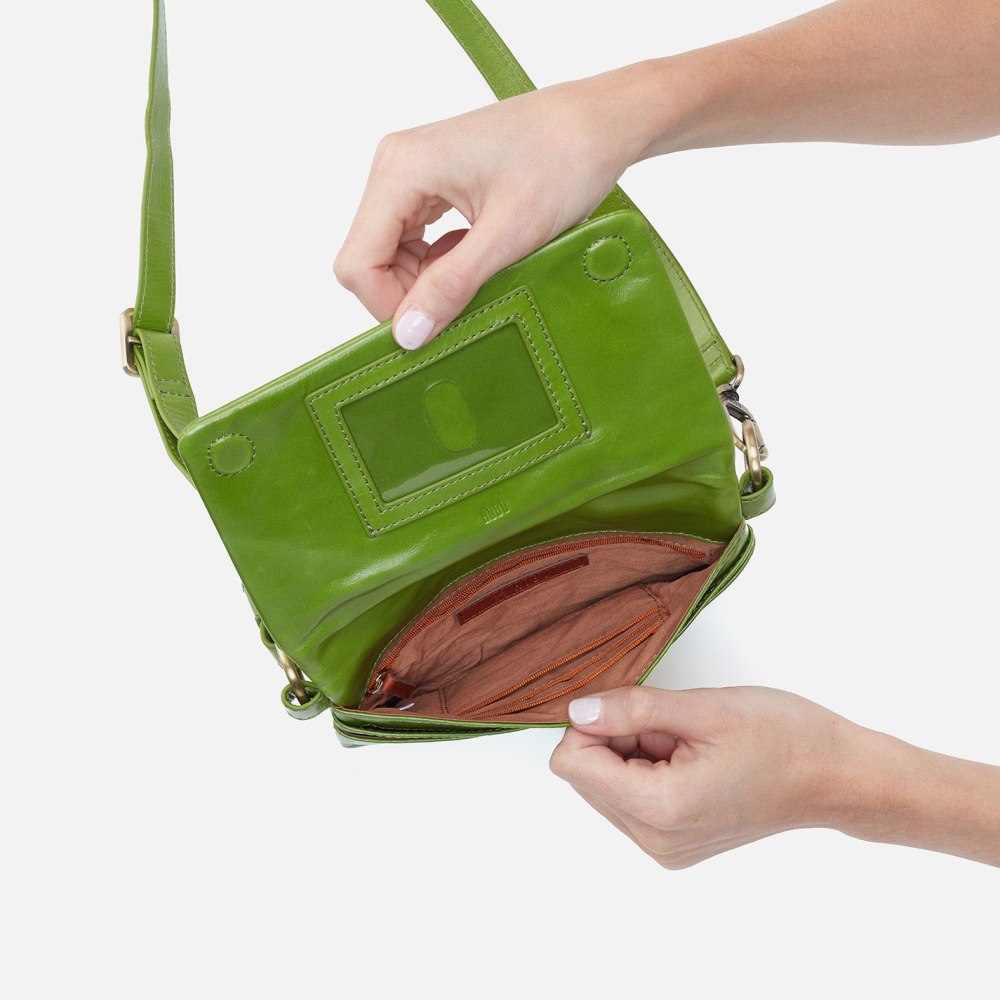 Hobo | Winn Belt Bag in Polished Leather - Garden Green