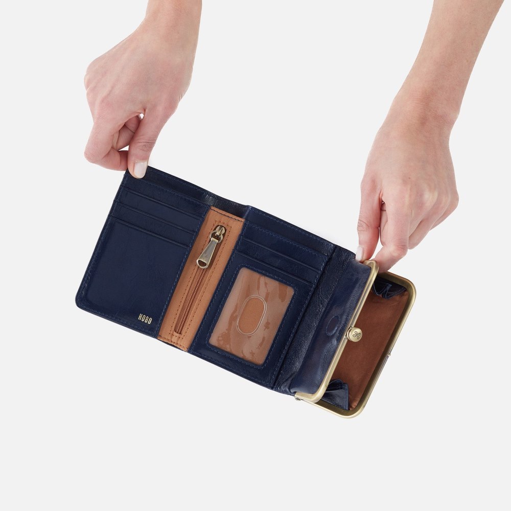 Hobo | Robin Compact Wallet in Polished Leather - Nightshade