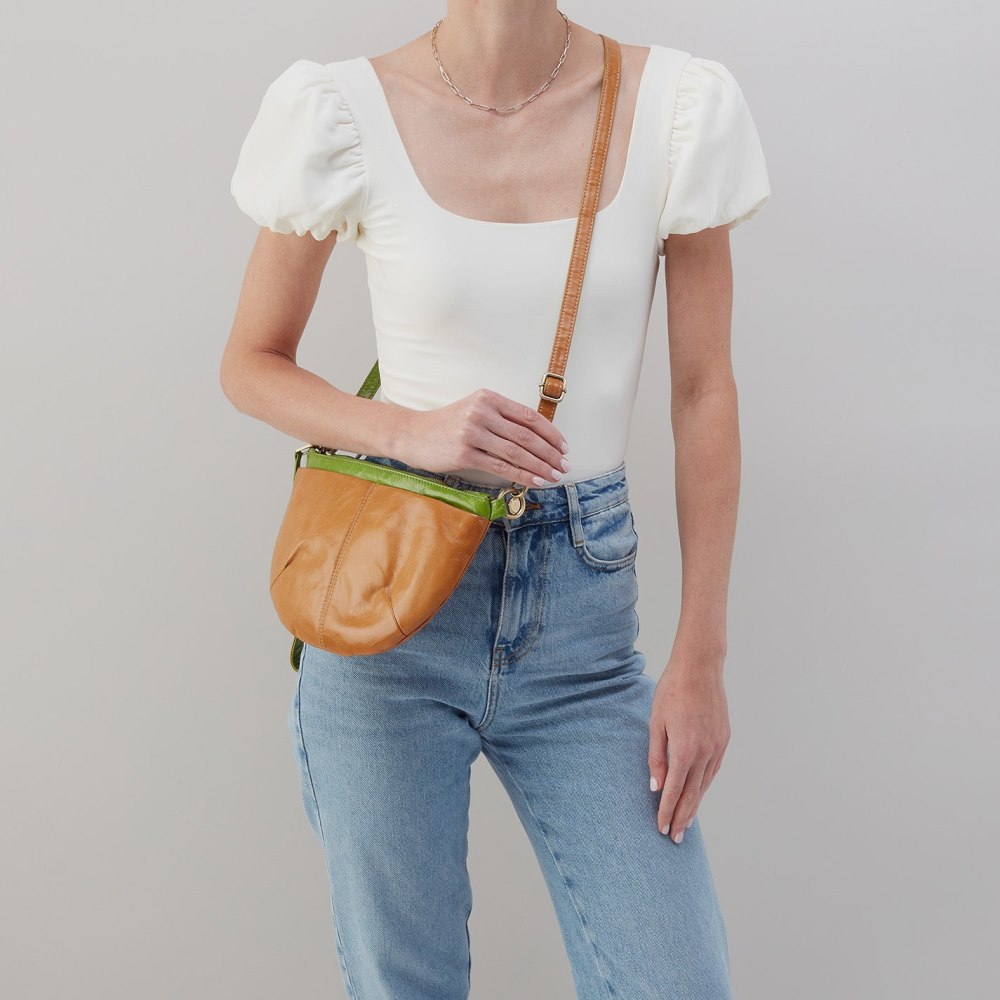 Hobo | Verve Convertible Belt Bag in Polished Leather - Natural