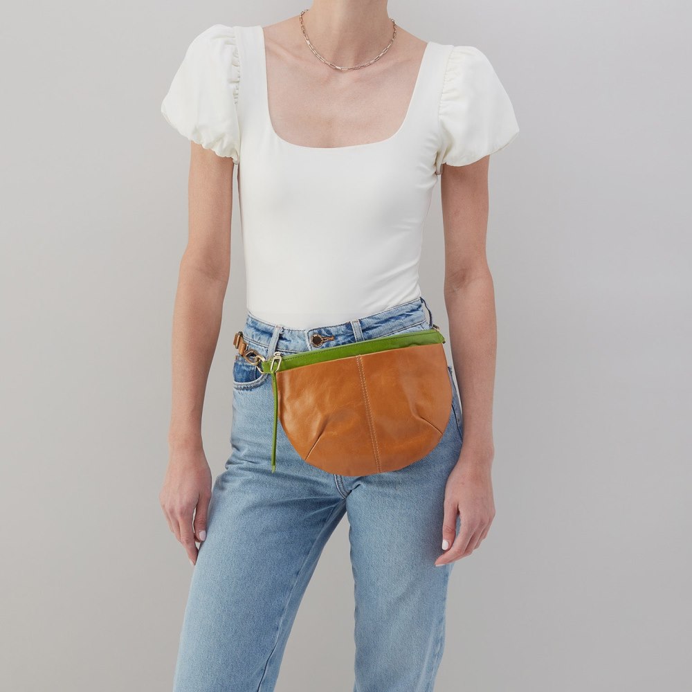 Hobo | Verve Convertible Belt Bag in Polished Leather - Natural