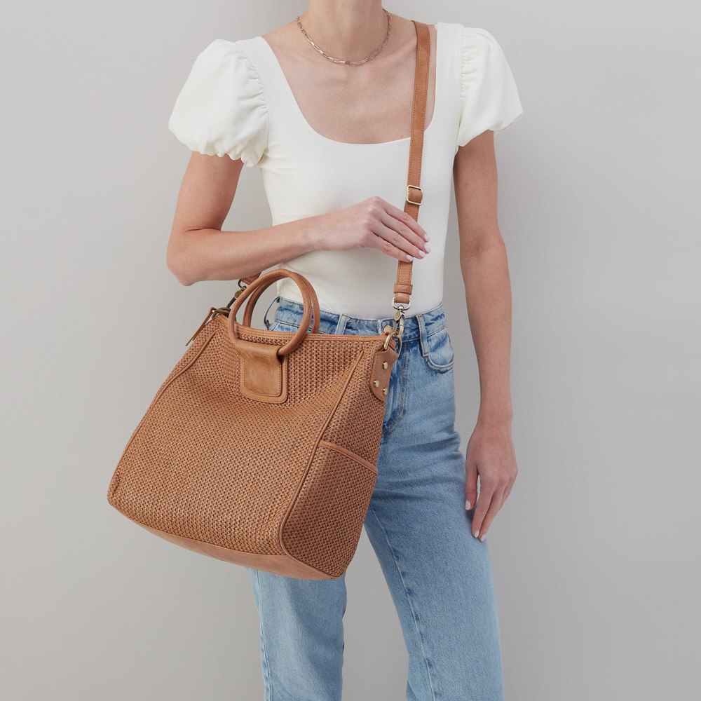 Hobo | Sheila Large Satchel in Raffia With Leather Trim - Sepia