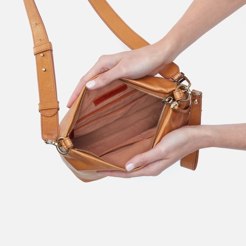 Hobo | Ashe Crossbody in Polished Leather - Natural