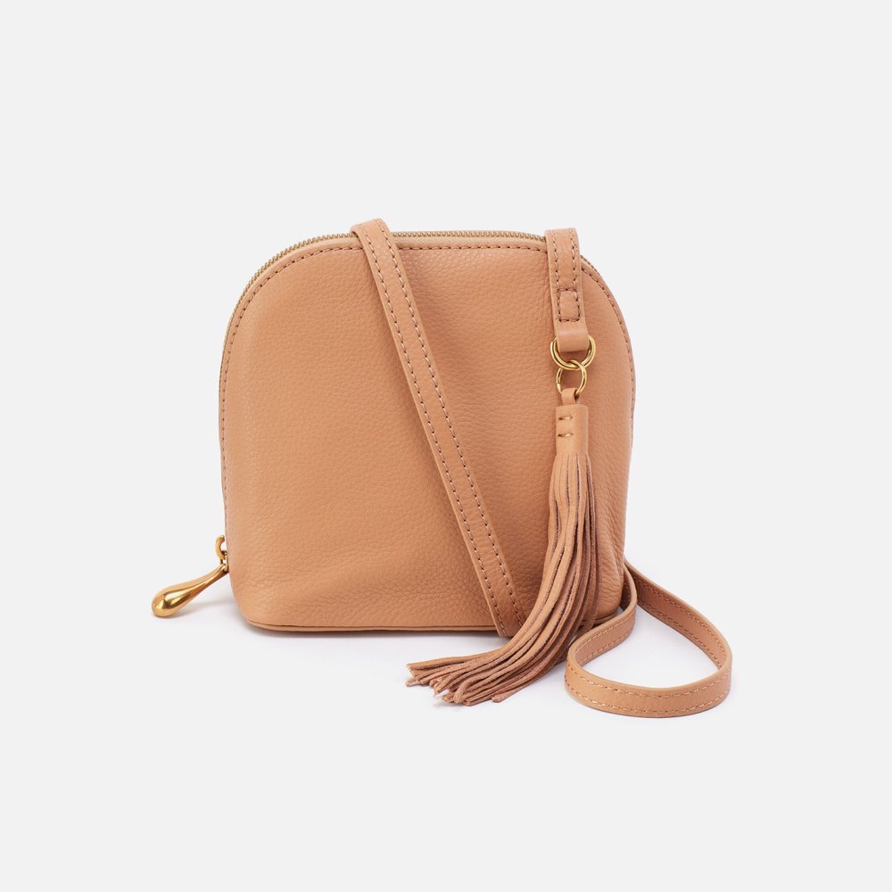 Hobo | Nash Crossbody in Pebbled Leather - Sandstorm