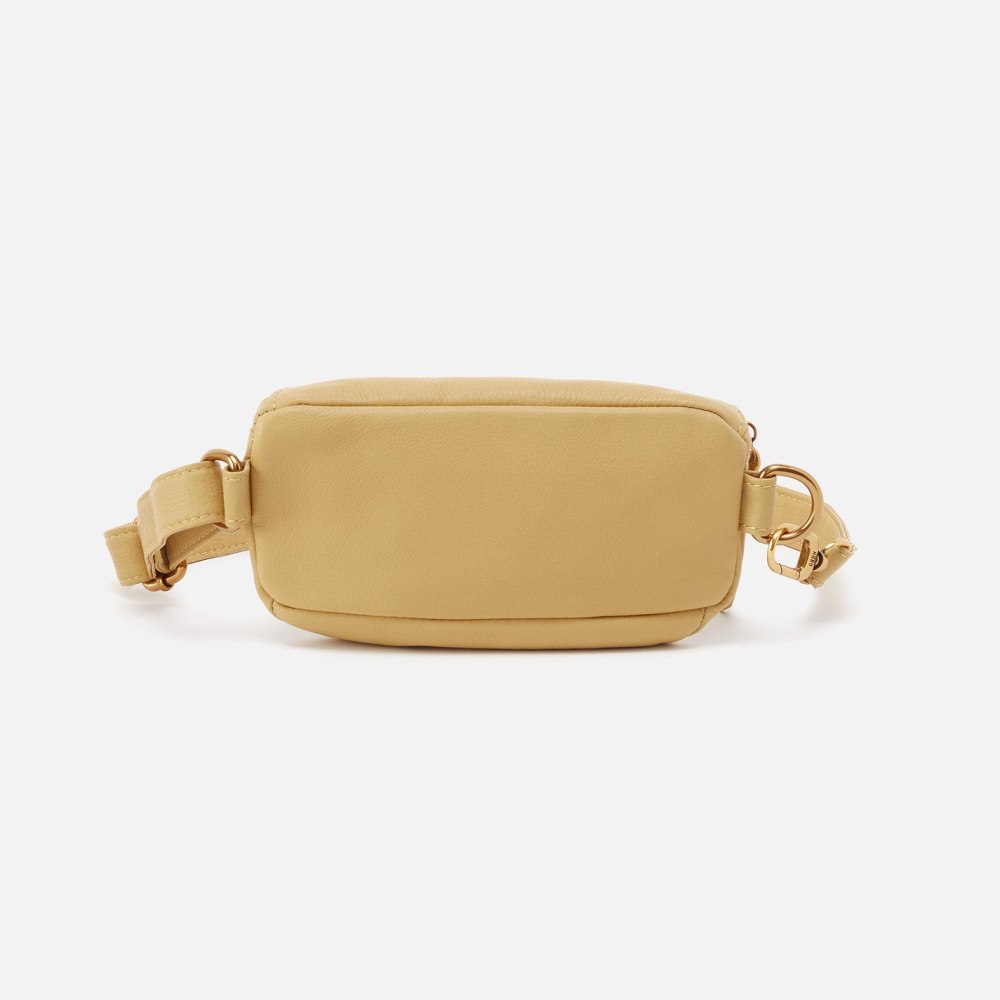 Hobo | Fern Belt Bag in Pebbled Leather - Flax