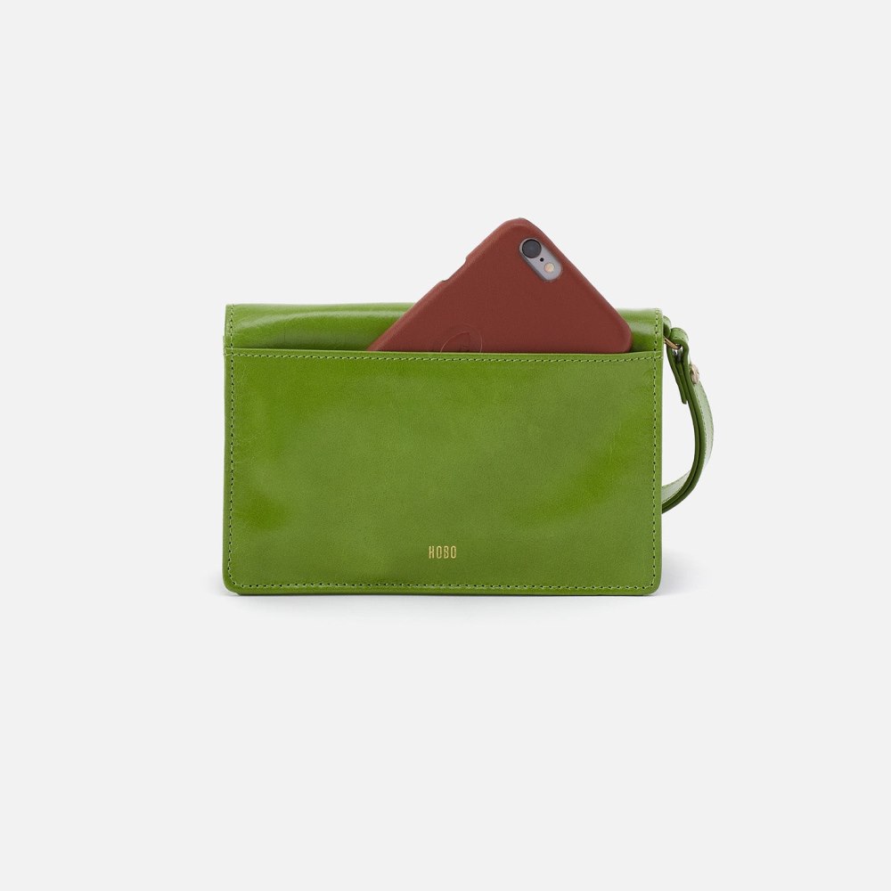 Hobo | Jill Wristlet in Polished Leather - Garden Green