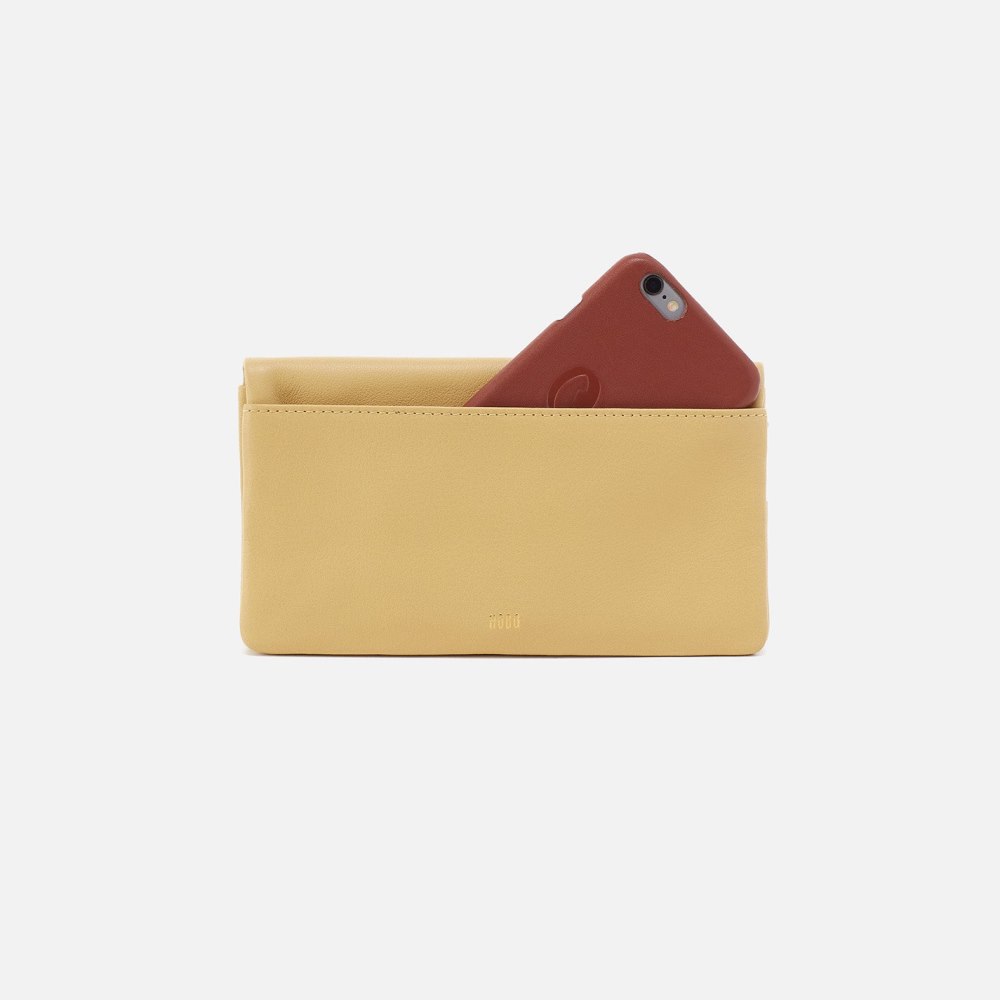 Hobo | Lumen Continental Wallet in Pebbled Leather - Flax