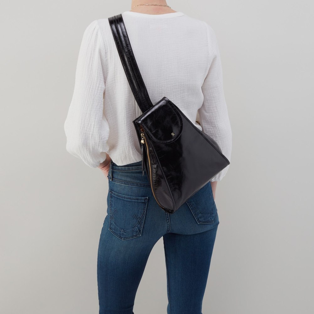 Hobo | Betta Backpack in Polished Leather - Natural