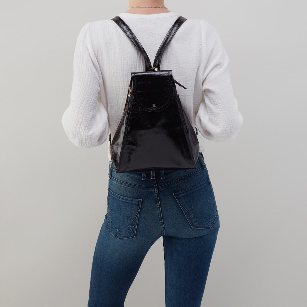 Hobo | Betta Backpack in Polished Leather - Natural