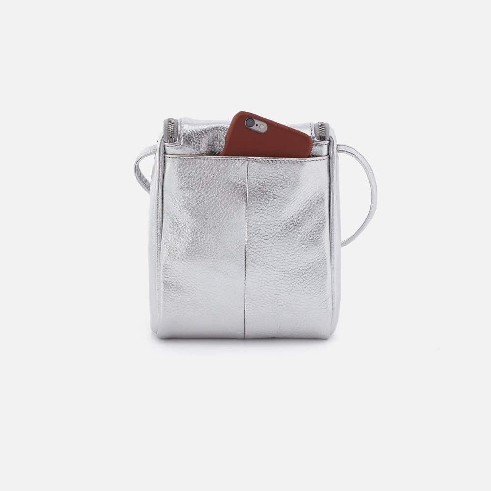 Hobo | Fern Crossbody in Metallic Leather - Argento