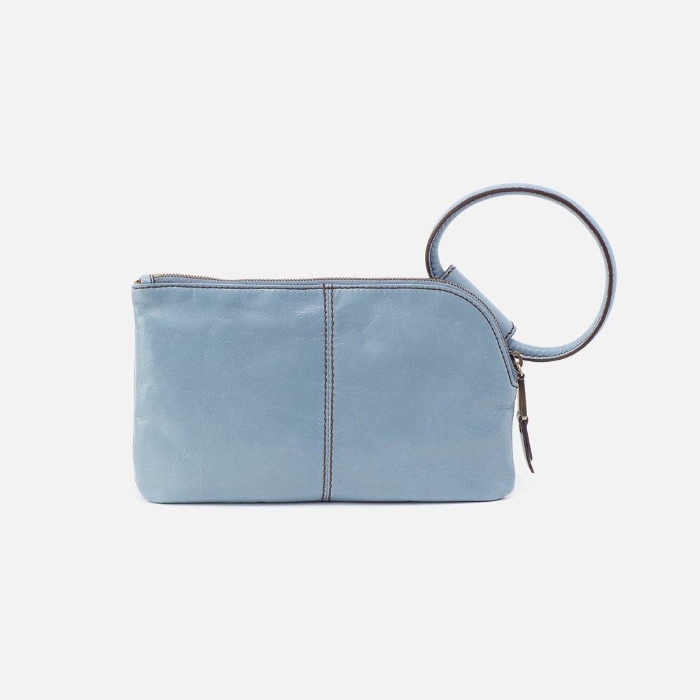 Hobo | Sable Wristlet in Polished Leather - Cornflower