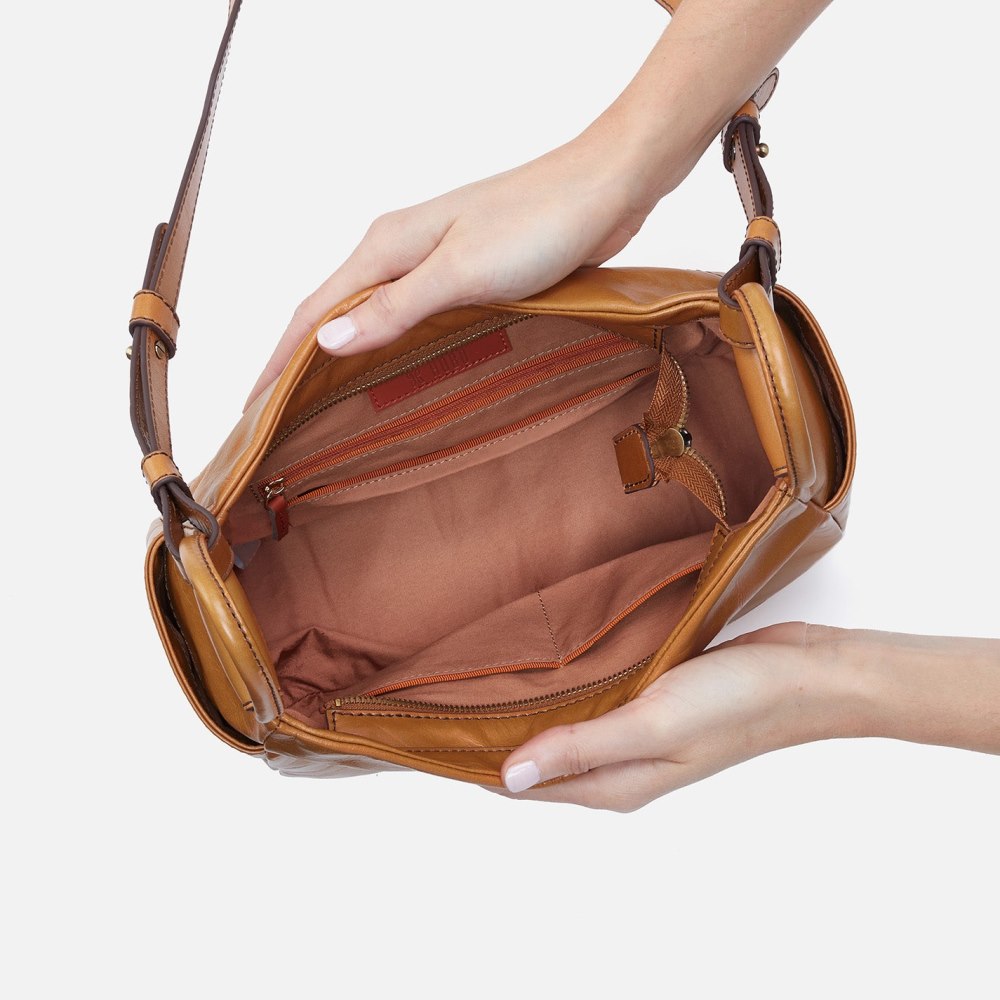 Hobo | Sheila Crossbody in Polished Leather - Natural