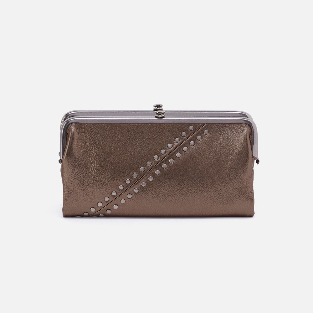 Hobo | Lauren Clutch-Wallet in Pebbled Metallic Leather With Studs - Pewter