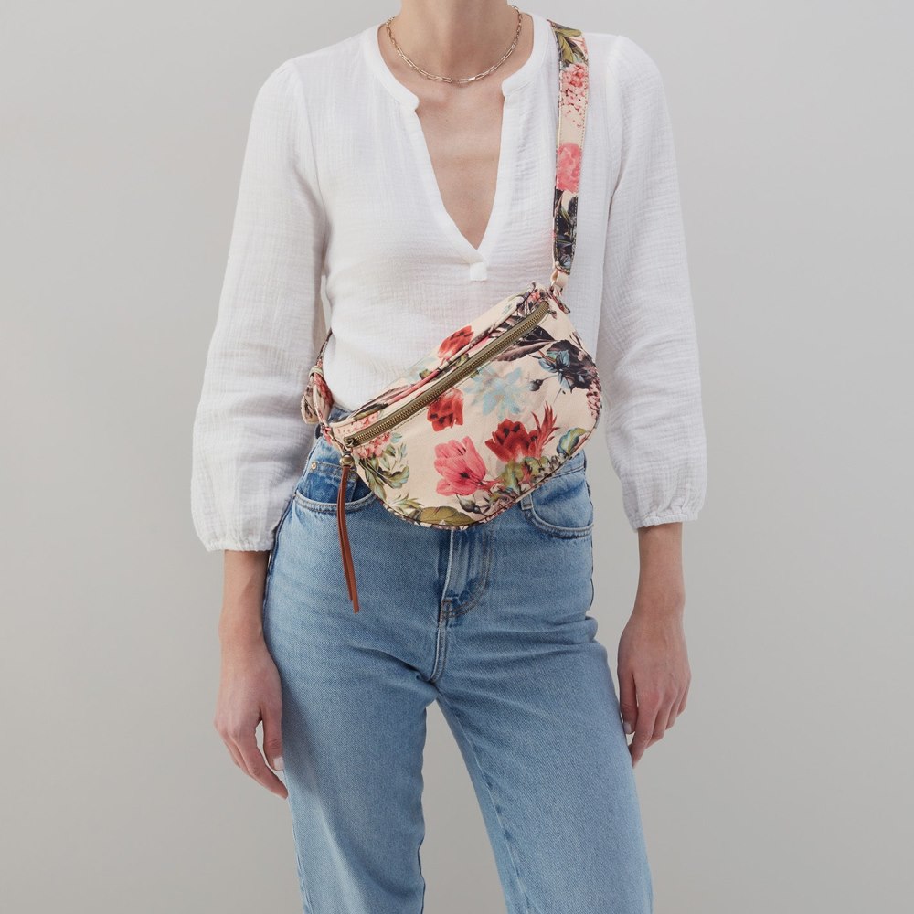 Hobo | Juno Belt Bag in Cotton Canvas - Botanical Floral