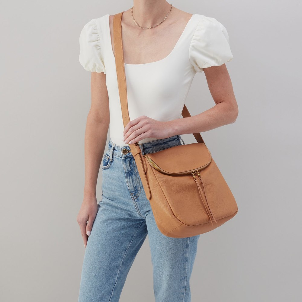 Hobo | Fern North-South Crossbody in Pebbled Leather - Sandstorm