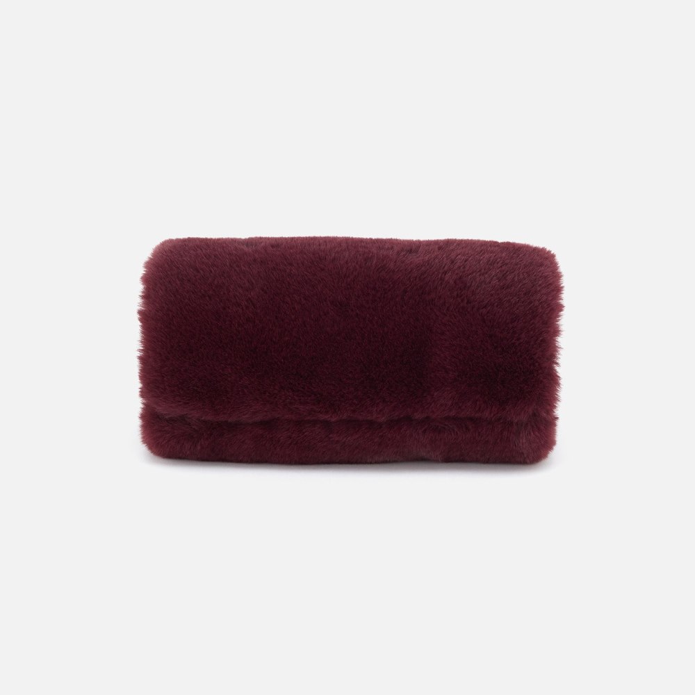 Hobo | Zuri Muff in Faux Fur and Polished Leather - Plum