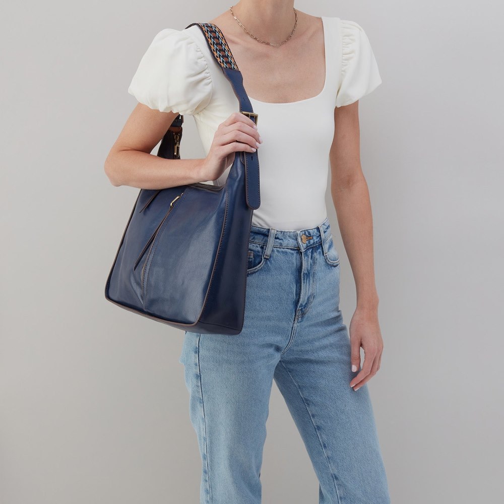 Hobo | Bellamy Front Zip Hobo in Artisan Leather - Navy