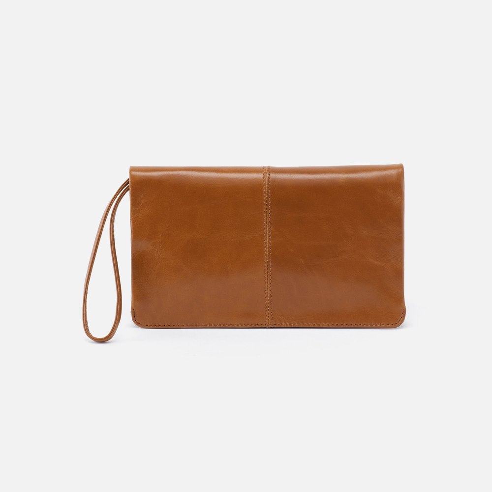 Hobo | Evolve Wristlet in Polished Leather - Truffle