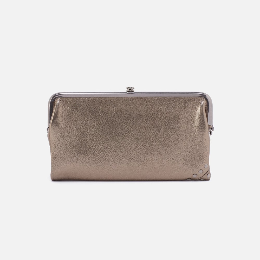 Hobo | Lauren Clutch-Wallet in Pebbled Metallic Leather With Studs - Pewter