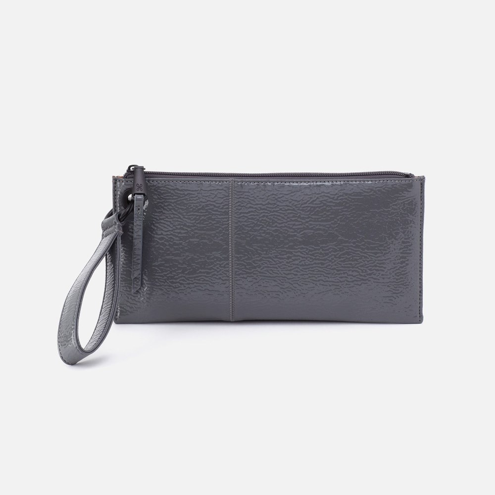 Hobo | Vida Wristlet in Pebbled Patent - Basalt