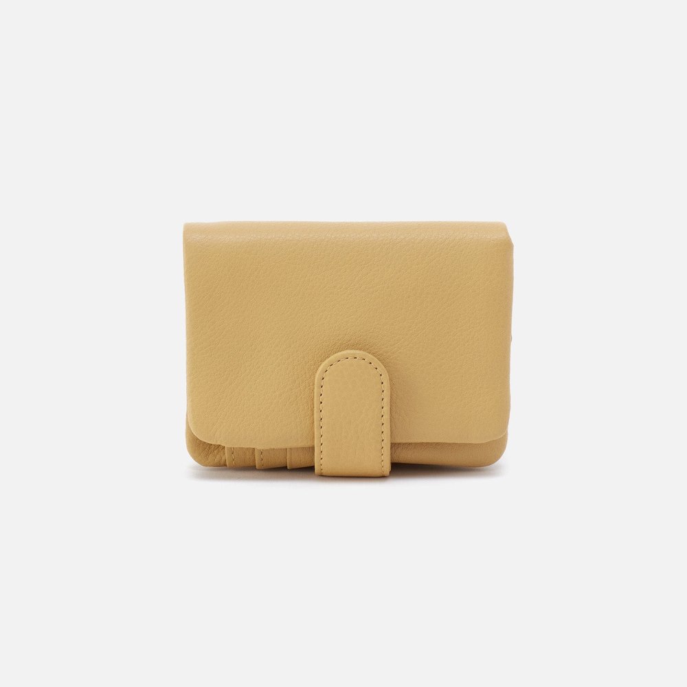 Hobo | Fern Bifold Wallet in Pebbled Leather - Flax