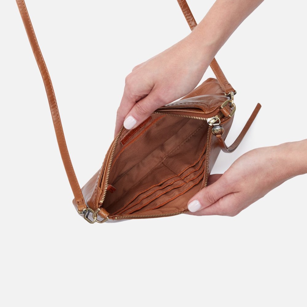 Hobo | Darcy Crossbody in Polished Leather - Truffle