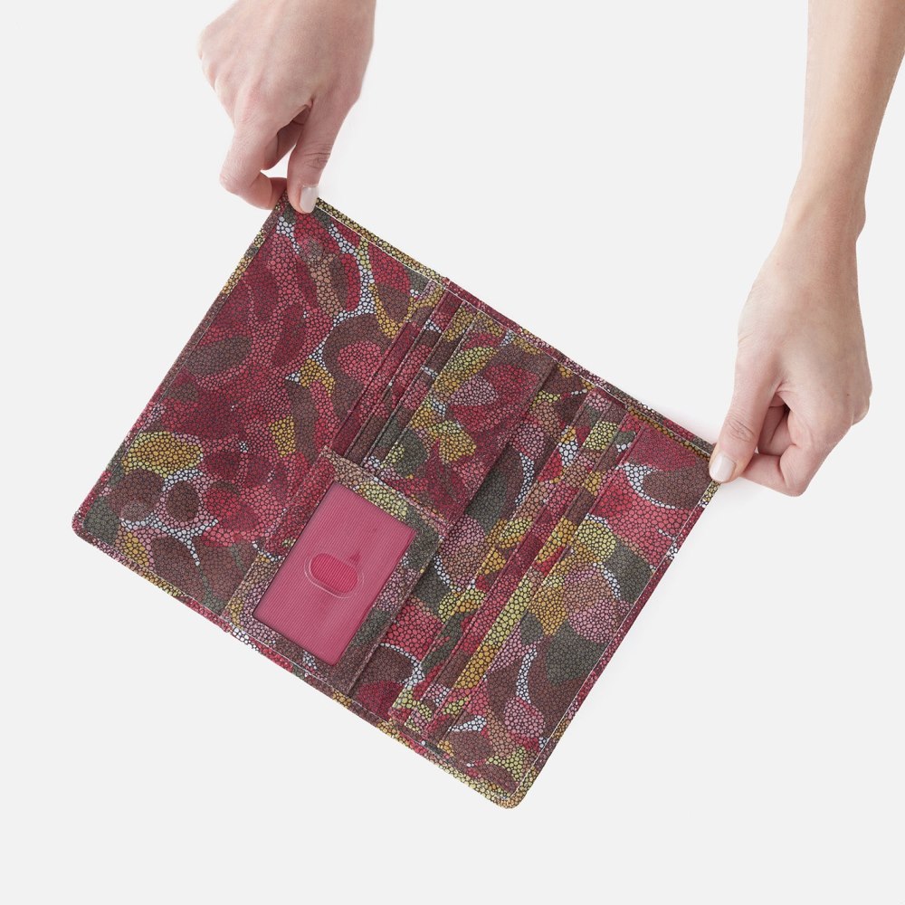 Hobo | Jill Large Trifold Wallet in Printed Leather - Abstract Foliage