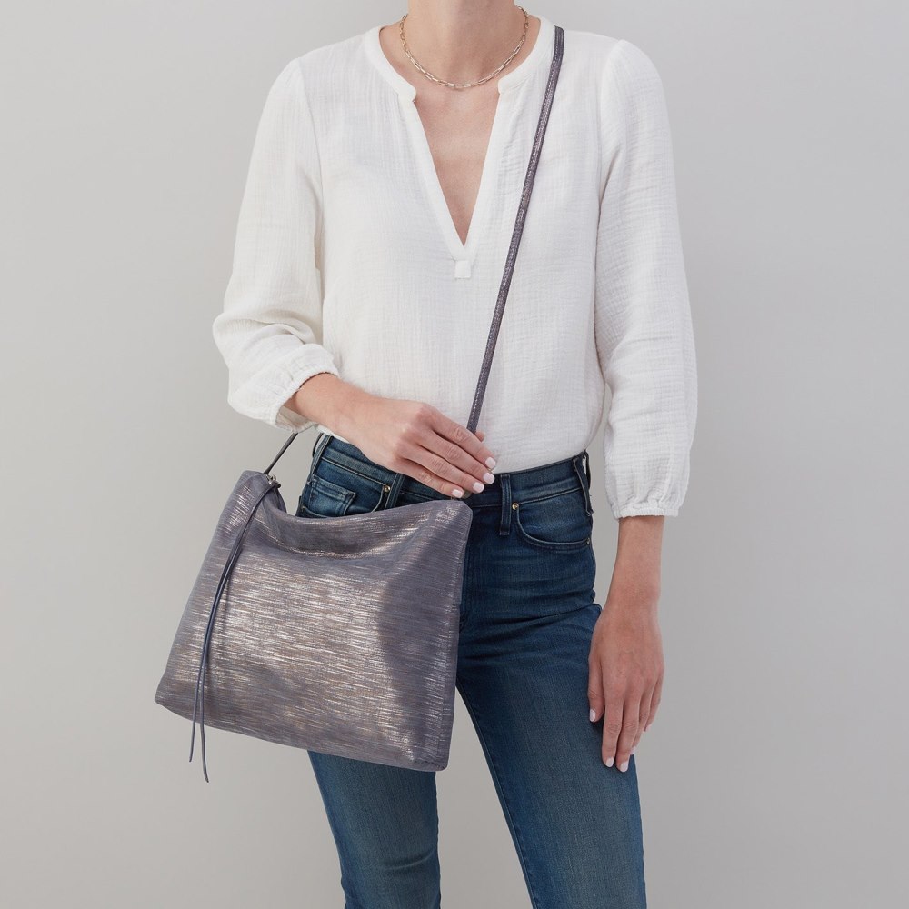 Hobo | Ziggy Crossbody in Linen Metallic Leather - Navy Linen