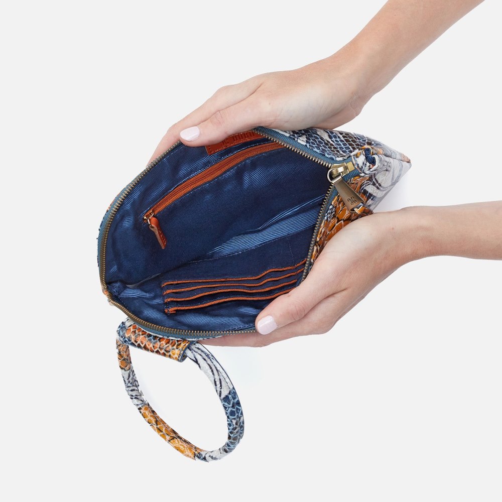 Hobo | Sable Wristlet in Printed Leather - Orange Blossom