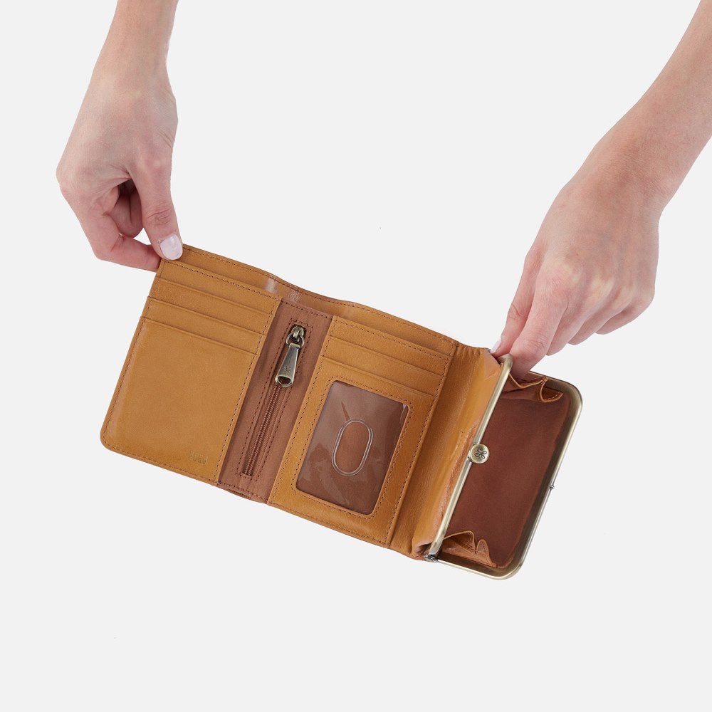 Hobo | Robin Compact Wallet in Polished Leather - Natural