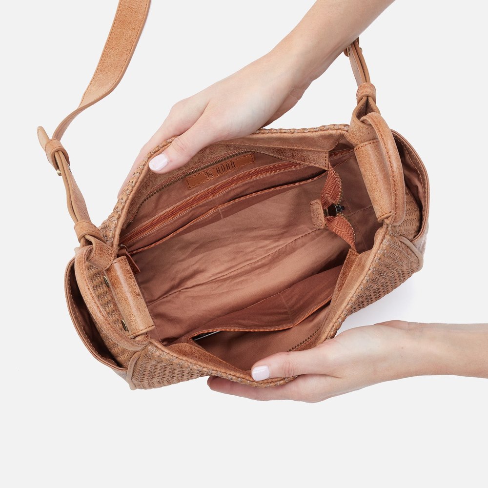 Hobo | Sheila Crossbody in Raffia With Leather Trim - Sepia