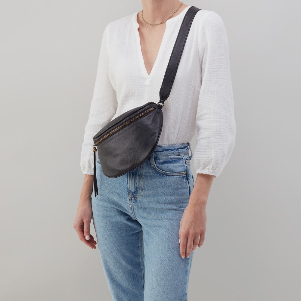 Hobo | Juno Belt Bag in Silk Napa Leather - Black