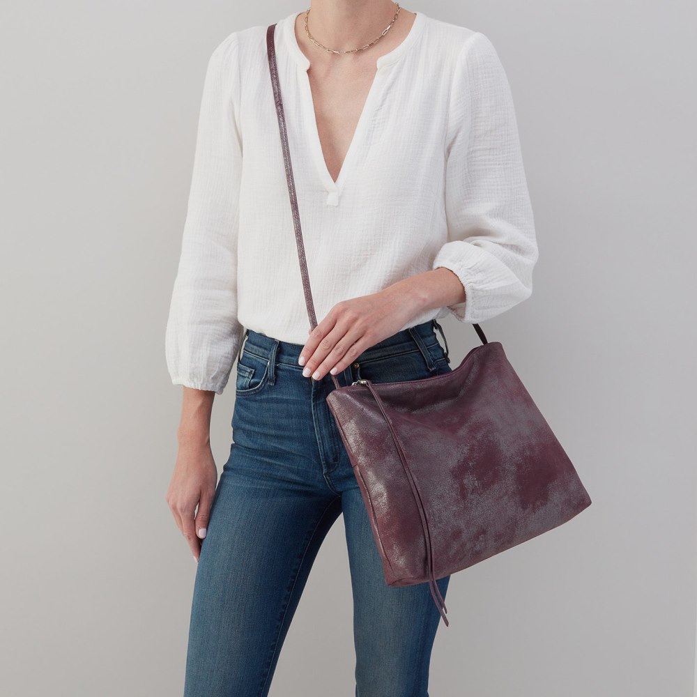 Hobo | Ziggy Crossbody in Metallic Leather - Plum Graphite