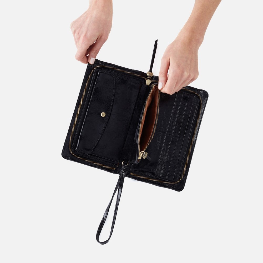 Hobo | Evolve Wristlet in Polished Leather - Black