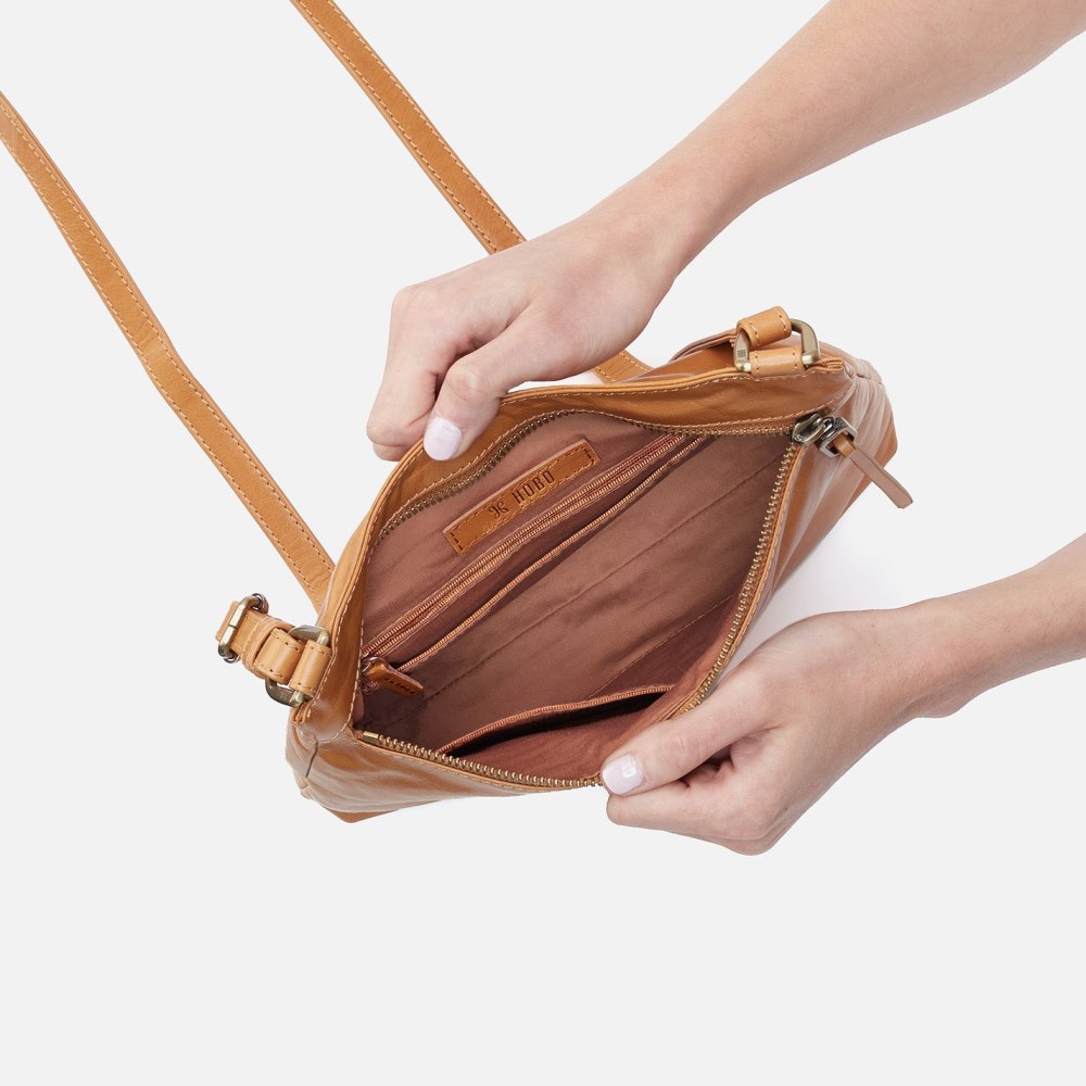 Hobo | Cambel Crossbody in Polished Leather - Natural