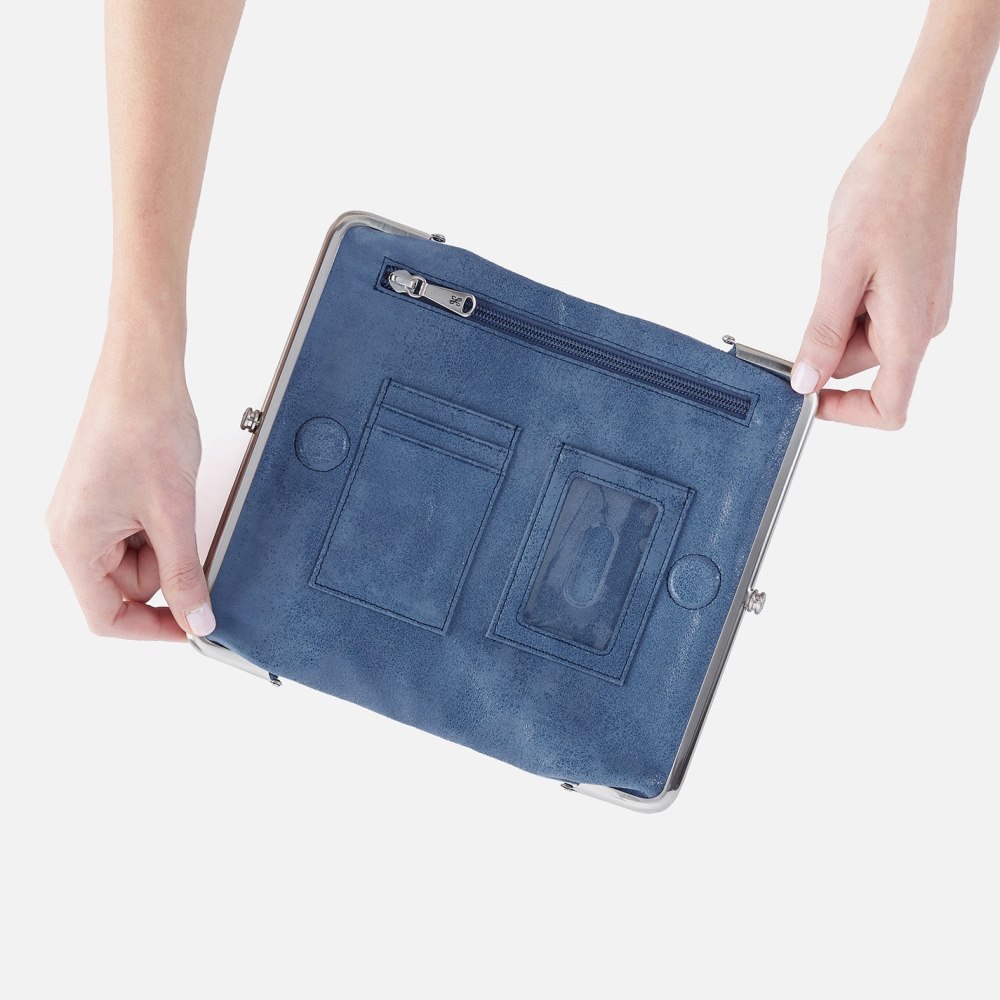 Hobo | Lauren Clutch-Wallet in Buffed Leather - Azure