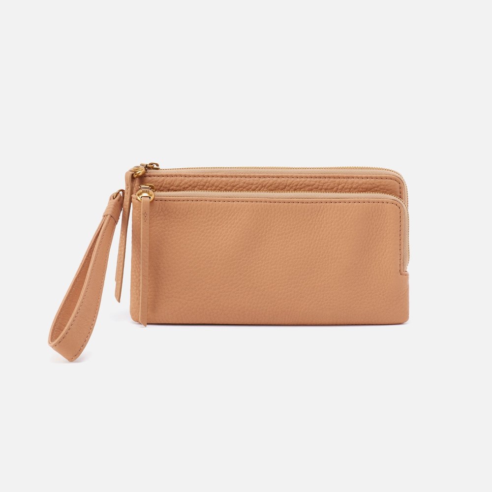 Hobo | Dayton Wristlet in Pebbled Leather - Sandstorm - Click Image to Close