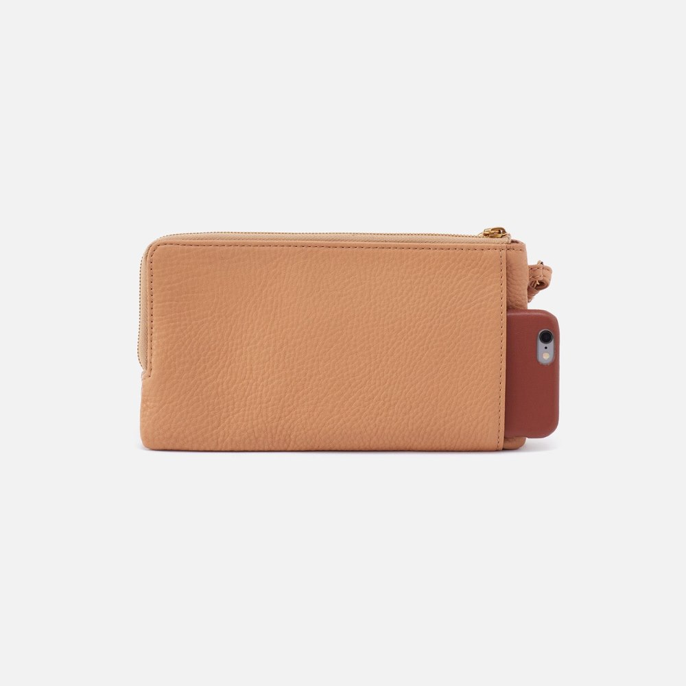 Hobo | Dayton Wristlet in Pebbled Leather - Sandstorm