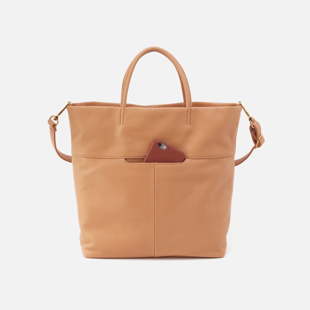 Hobo | Tripp Tote in Pebbled Leather - Sandstorm