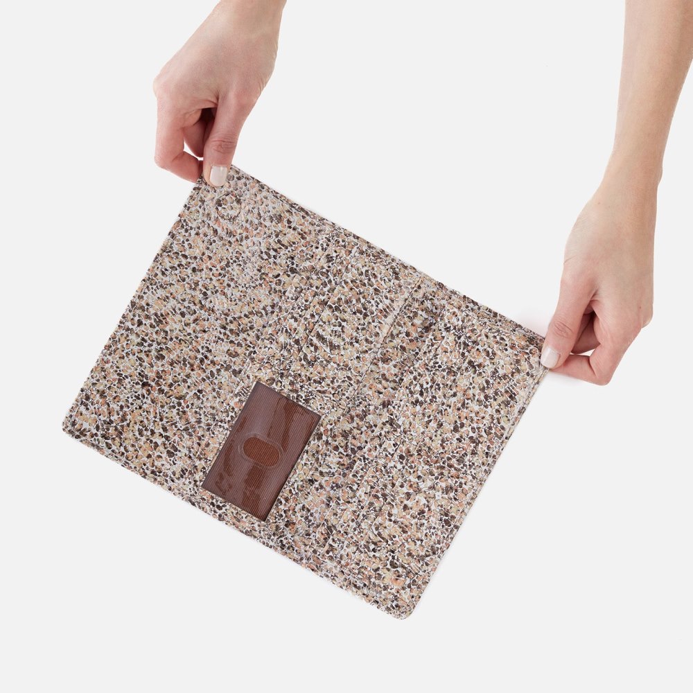 Hobo | Jill Large Trifold Wallet in Printed Leather - Terrazzo