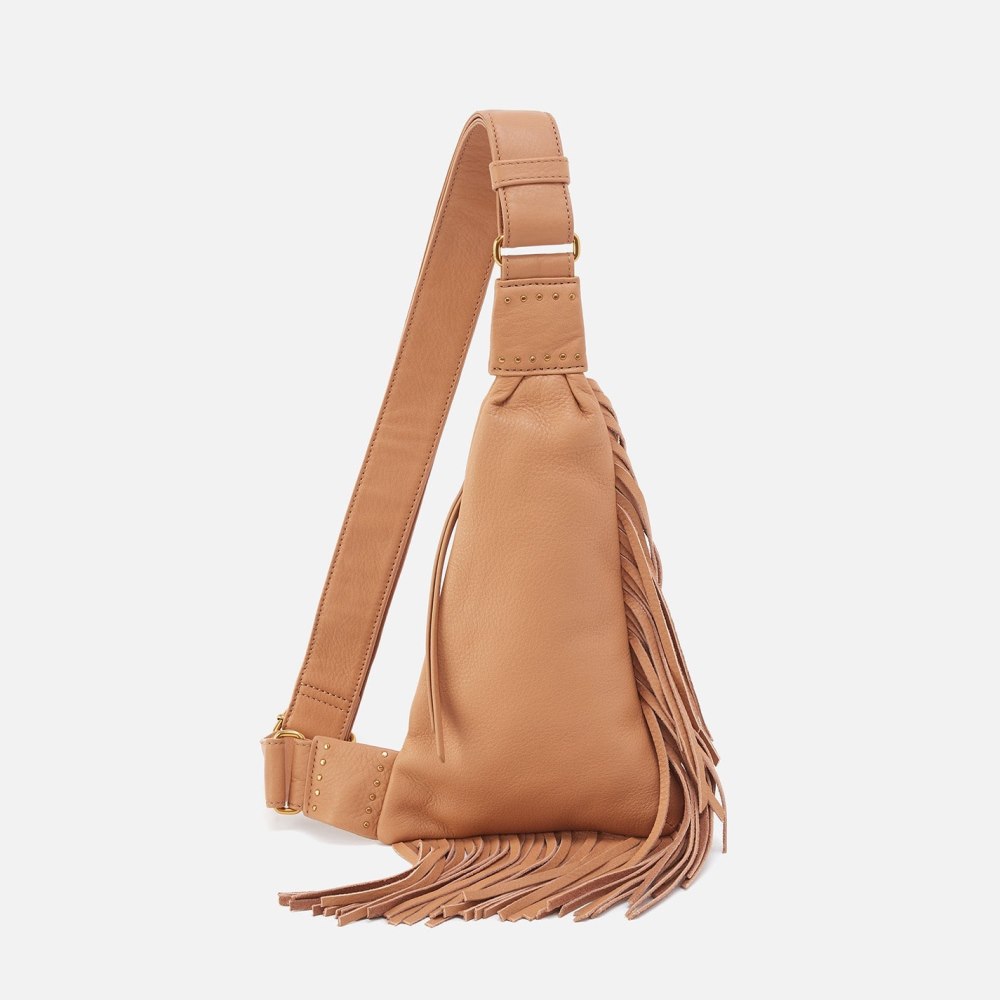 Hobo | Bodhi Sling in Pebbled Leather - Sandstorm With Fringe - Click Image to Close