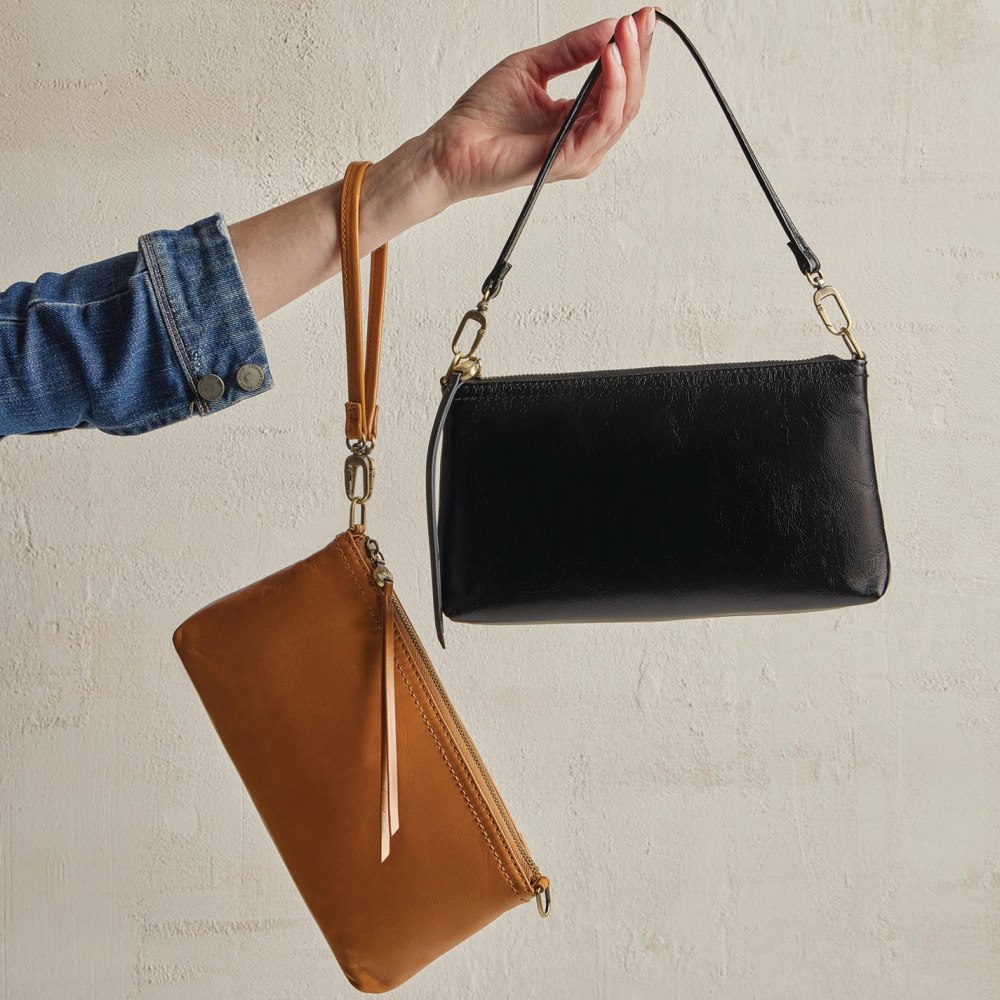 Hobo | Darcy Crossbody in Polished Leather - Black