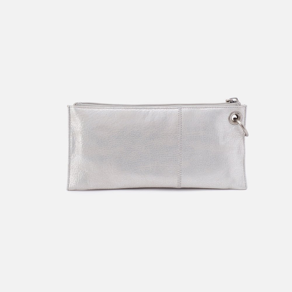 Hobo | Vida Wristlet in Metallic Leather - Silver