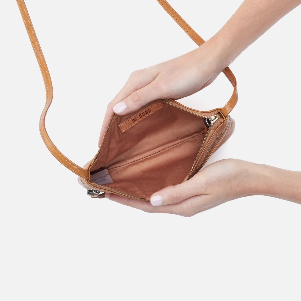 Hobo | Cara Crossbody in Polished Leather - Natural