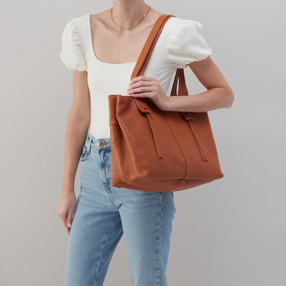 Hobo | Bonita Tote in Bubble Pebbled Leather - Brown