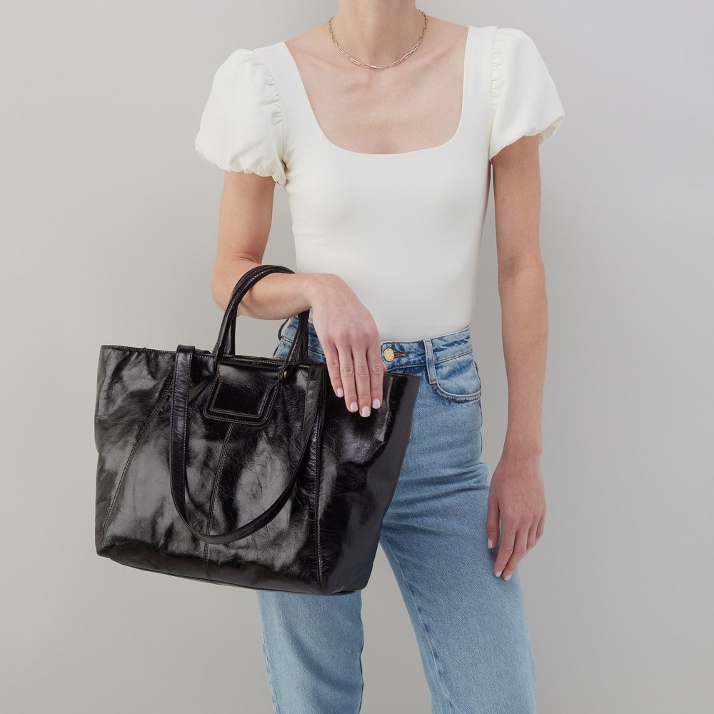 Hobo | Sheila East-West Tote in Polished Leather - Black