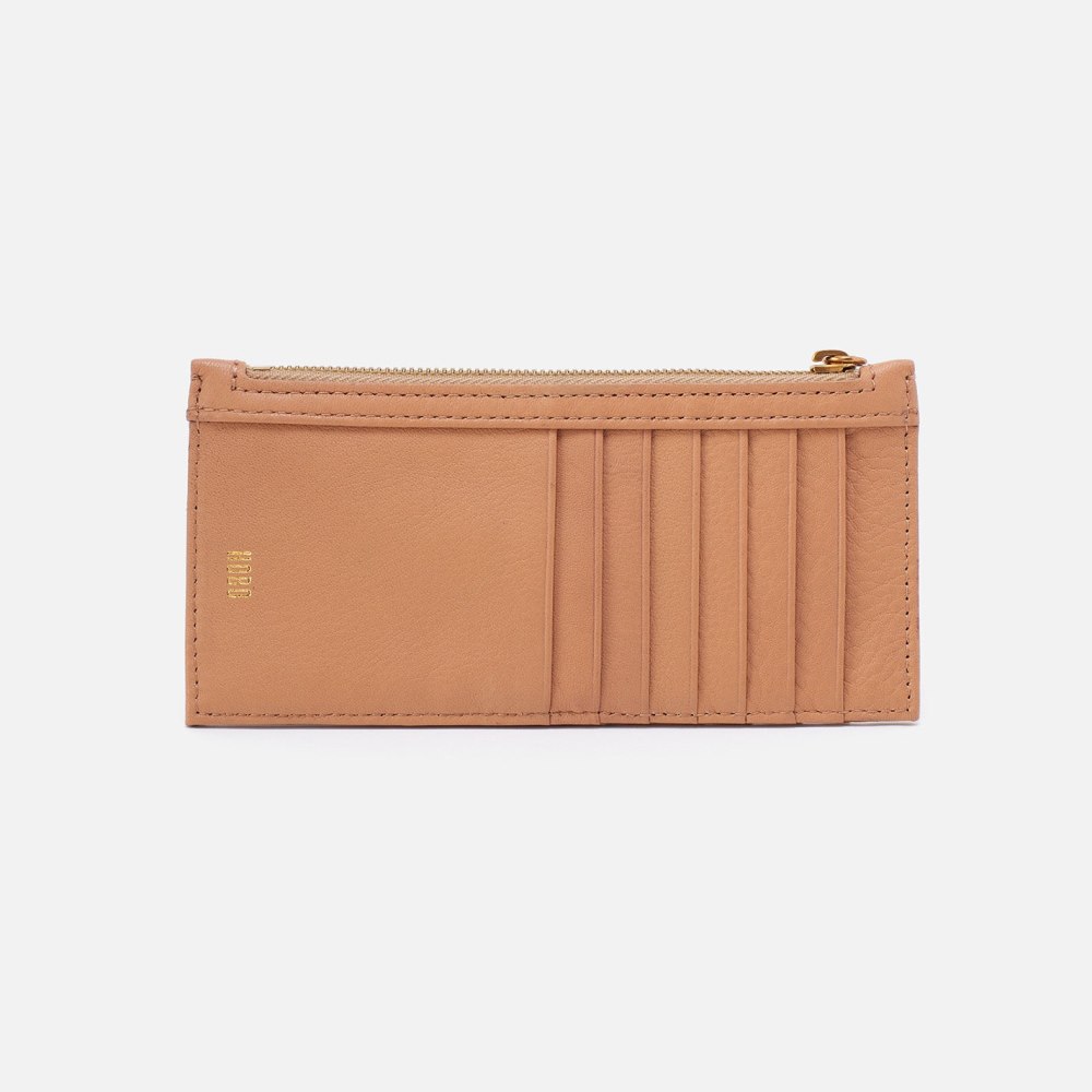 Hobo | Carte Card Case in Pebbled Leather - Sandstorm